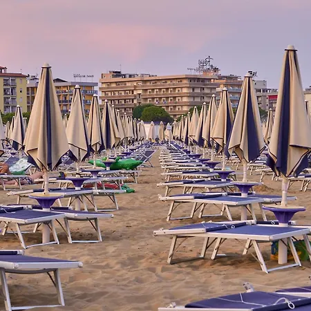 Comfy Seafront - Beahost