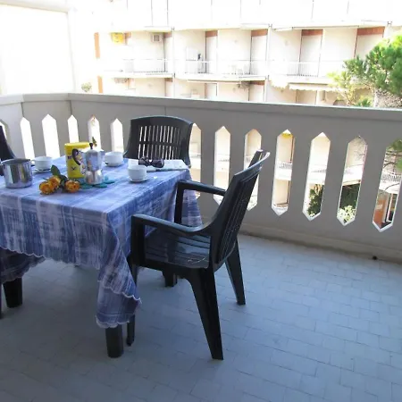 Comfy Seafront Apartment-beahost * Bibione