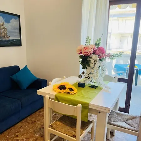 Comfy Seafront Apartment-beahost Apartamento *