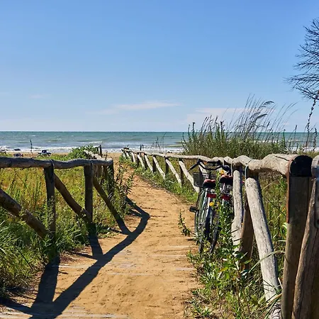 Apartamento Comfy Seafront Apartment-beahost *