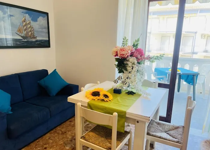 Comfy Seafront Apartment-beahost Lejlighed *